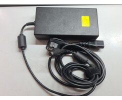 Original Toshiba PA5084E-1AC3 180W Netzteil 19V 9.5A